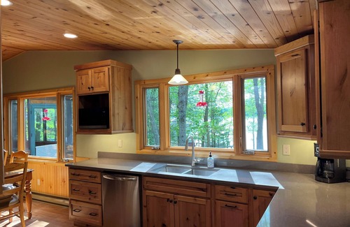 Eagle River House | Cranberry Lake Escape