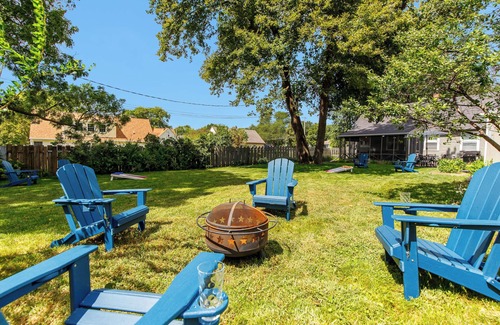 Ames House | Crane Haven - Walk to CyRide, Games & Grill