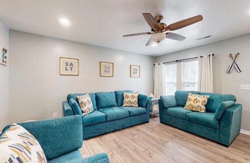 Sunset Beach House | Crane's Coastal Cottage
