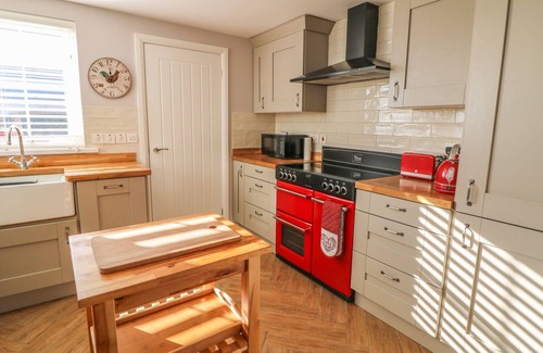 Carnlough Cottage | CRANNY CORNER, pet friendly, character holiday cottage in Carnlough