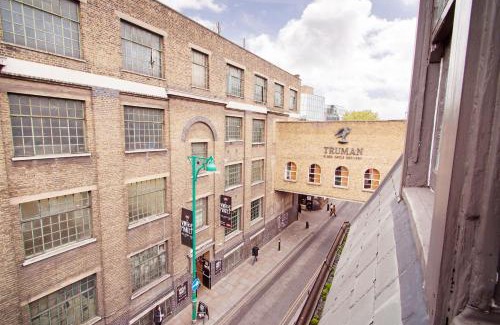 Spitalfields Apartment | Crashpads Shoreditch Brick Lane Mini Lofts
