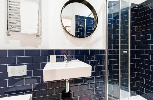 Spitalfields Apartment | Crashpads Shoreditch Brick Lane Mini Lofts