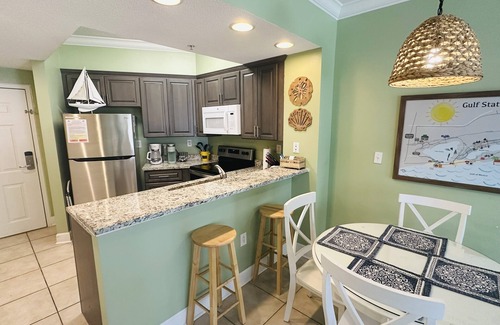 Orange Beach Condo | Craving Beach Getaway! 5★ Ground-Floor Condo—Steps to White Sand & Pool!