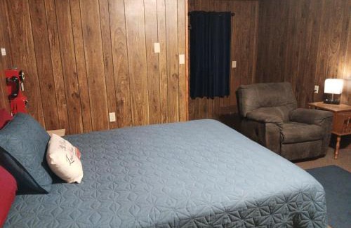 Springfield Hotel | Crawford Motel