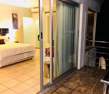Vredenburg Bed & Breakfast | Crayfish