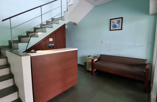 Chithirapuram Hotel | Crayons Guest House