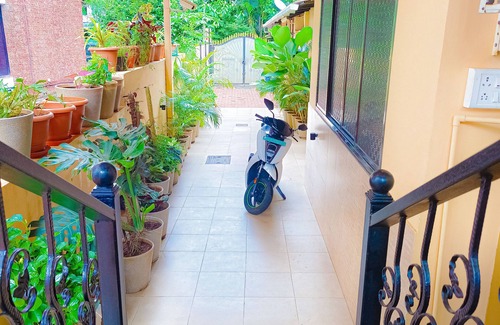 Gauravaddo Apartment | Crazy sky and near by beachnTwo and half kilometre to titos line and Baga beach
