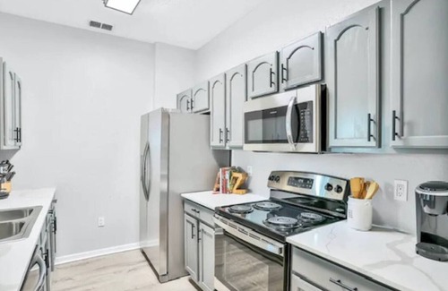 Windsor Hills Condo | Create Magic, steps away from Pool & Waterpark. 2 miles to Disney
