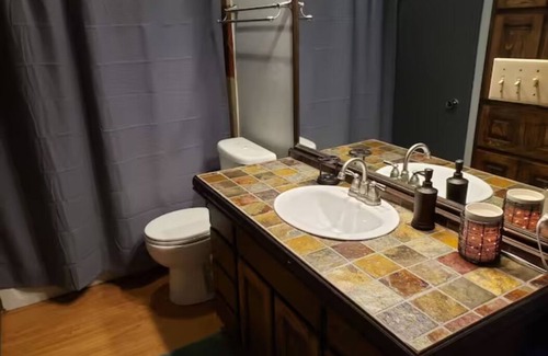 Edgecliff Village House | Creative VRBO name 6420