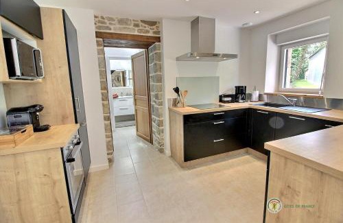 Lanvellec House | Crech ar feuteun