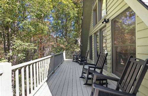 Blue Ridge House | Creek-side, modern with king beds, hot tub, game room + fire pit! Close to town!