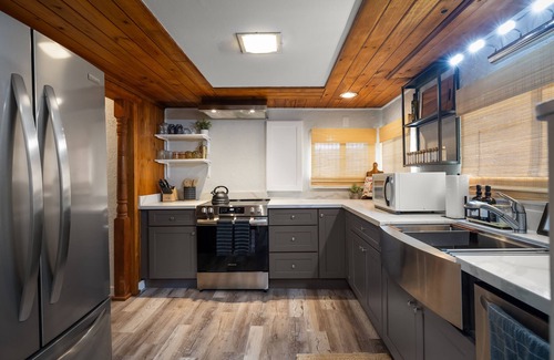 Hoodsport Cabin | Creek-side oasis! Newly renovated home w/hot tub & barrel sauna!