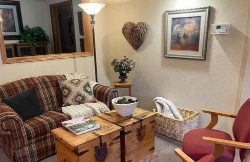 Hermosa House | Creek View Lodge - #3