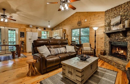 Ellijay Cabin | Creekfront Cabin with Waterfall. Hot Tub, Fire Pit, Gameroom, and more.