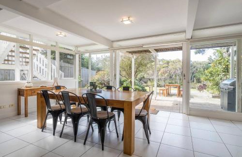 Frankston House | Creekhouse by the Sea - Private Jetty and Serene Views