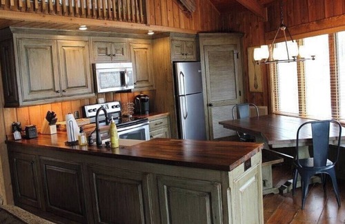 Beech Mountain House | Creekside Beech House