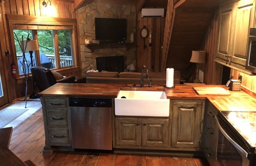 Beech Mountain House | Creekside Beech House