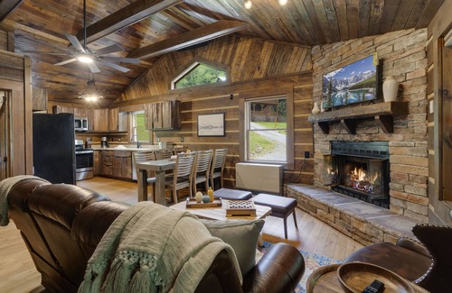Banner Elk Cabin | Creekside Cabin on Private Acreage