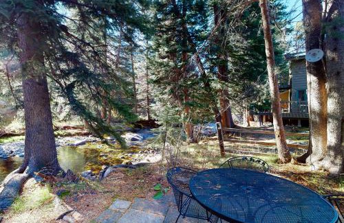 Vail House | Creekside Cabins