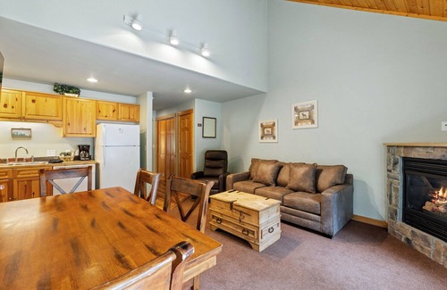 Fall River Estates Condo | Creekside Condos E (HT)