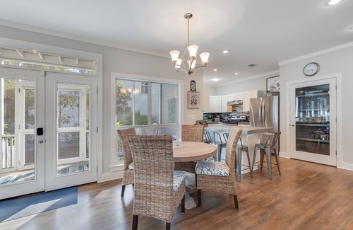 Seagrove Beach House | Creekside Cottage- Heated Pool- 4 Bikes- Prime Beach Access