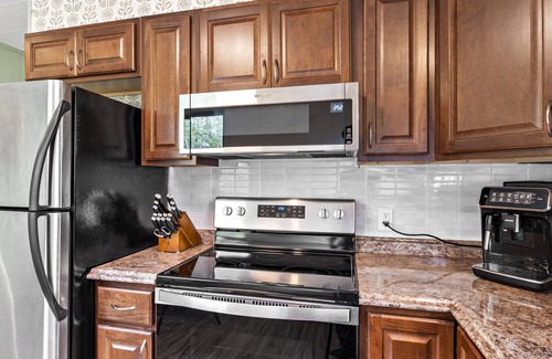 Downtown Anchorage House | Creekside Cottage near Downtown Anchorage