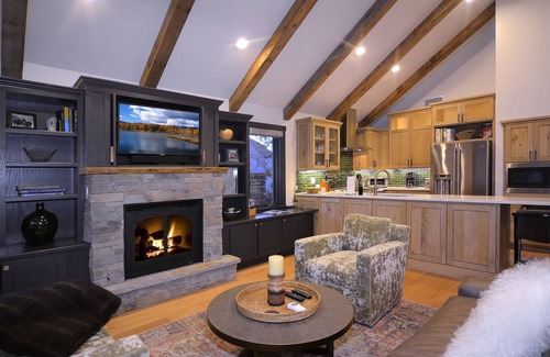 Crested Butte House | Creekside Hideaway/Luxury Home in Town on Coal Creek! Incredible Location!