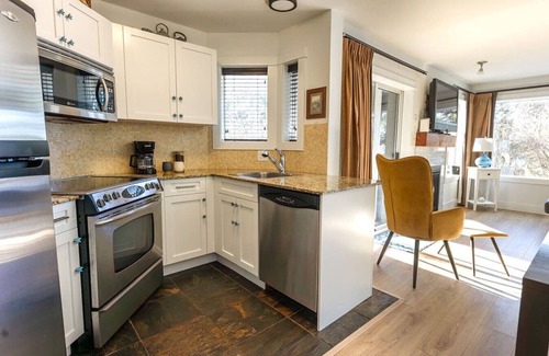 Regional District of Nanaimo Condo | Creekside Hideout for Quiet Souls Condo A