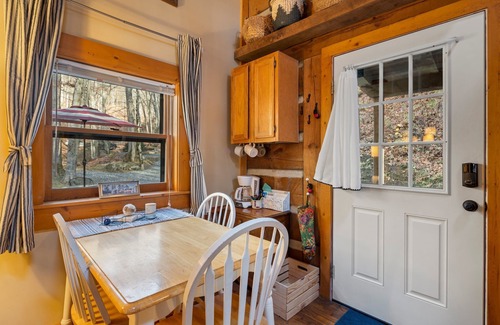 Marshall Cabin | Creekside Indulgence