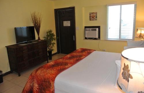 Tavernier Hotel | Creekside Inn Islamorada