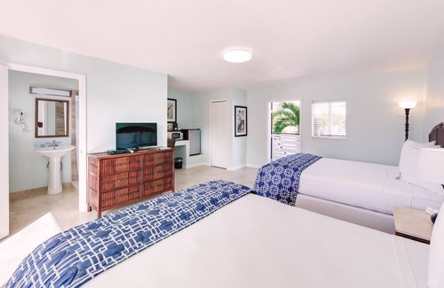 Tavernier Hotel | Creekside Inn Islamorada