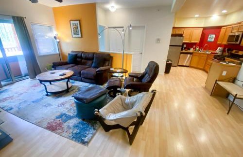 Alyeska Apartment | Creekside Retreat C203