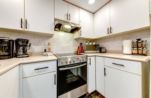 Whistler Creekside Condo | Creekside Slopeside 1BR with pool, hot tub, BBQ