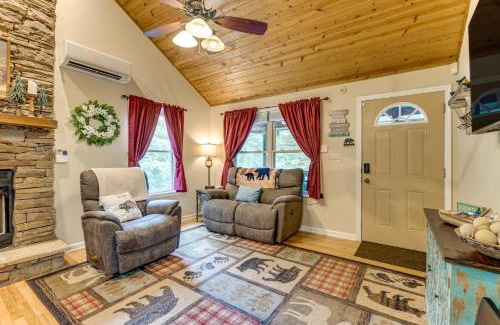 Marble House | Creekside Smokies Cabin 8 Mi to Murphy