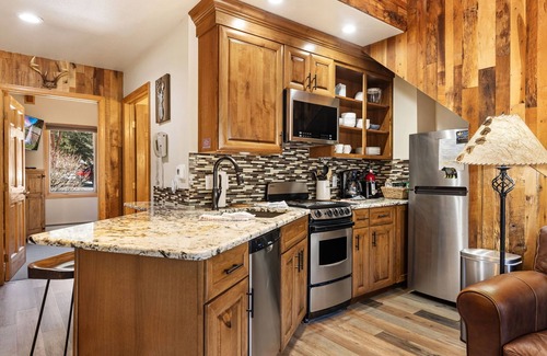 Fall River Estates Condo | Creekside Suite 03 River View!
