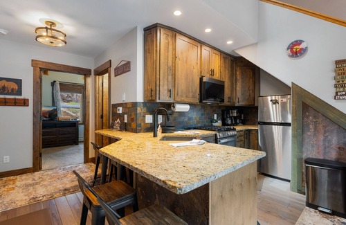 Fall River Estates Condo | Creekside Suite 09 (NO HT)