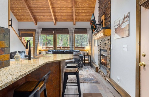 Fall River Estates Condo | Creekside Suite 09 (NO HT)