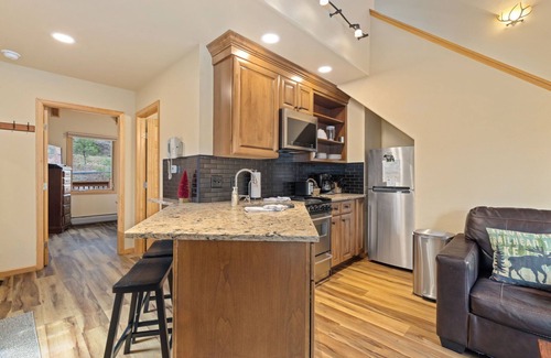 Fall River Estates Condo | Creekside Suite 11 (NO HT)
