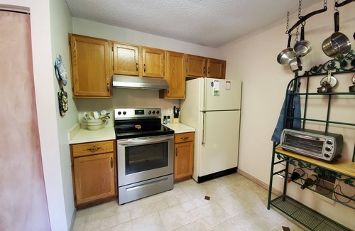 Beech Mountain Condo | CREEKSIDE w/beautiful mountain views! Spacious quiet condo, walk to the slopes