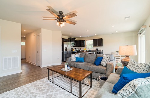 Conestee House | Creekstone Cottage- Monthly Rental 9 mi to DT GVL