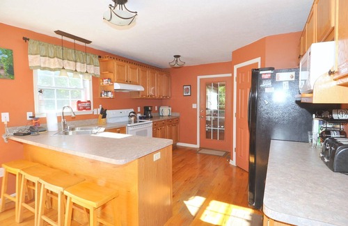 Berkeley Springs House | Creekview Cabin - A Perfect Escape