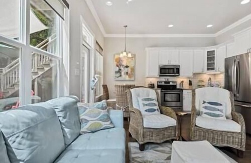 Bay St Louis House | Creole Bungalow - 2 Bedroom 2 Bath with golf cart