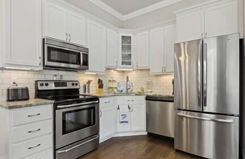 Bay St Louis House | Creole Bungalow - 2 Bedroom 2 Bath with golf cart