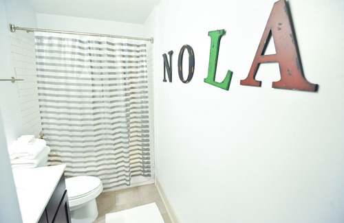 Central Business District Condo | CREOLE NEST VI- FRENCH QUARTER