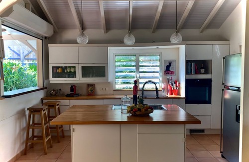 Le Diamant Villa | CREOLE VILLA WITH SWIMMING POOL 200m FROM THE BEACH