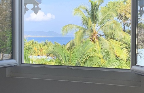 Le Diamant Villa | CREOLE VILLA WITH SWIMMING POOL 200m FROM THE BEACH
