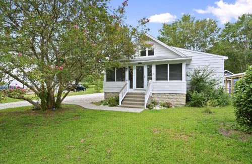 Chincoteague House | Crepe Myrtle Cottage