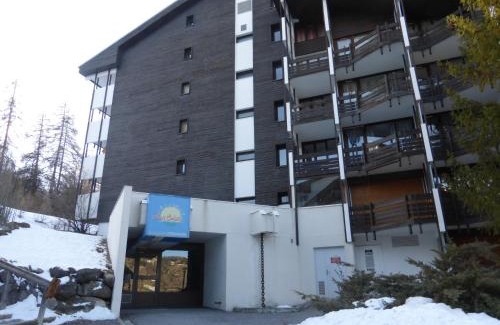 Le Sauze Apartment | CREPUSCULE 11