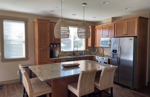 Quincy House | Crescent Bar 4/BD 3/BA House! Close to Gorge Concerts, Wine Tasting & River!