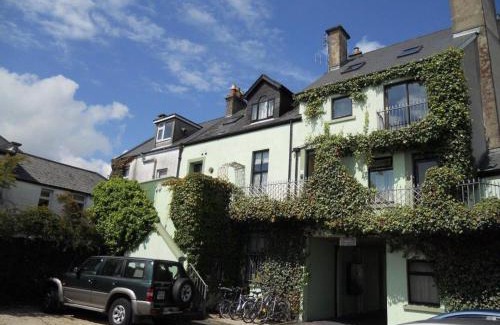 Claddagh Apartment | Crescent Close